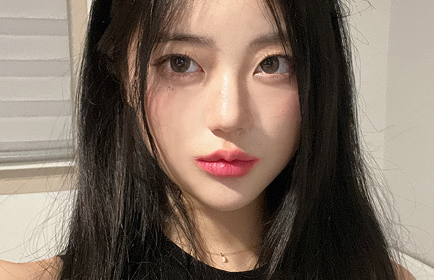 スリムなフェイスラインは バイブルジュ