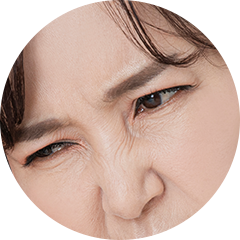 4 눈 뜨는 힘이 약해져 이마에 주름이 깊어진 경우