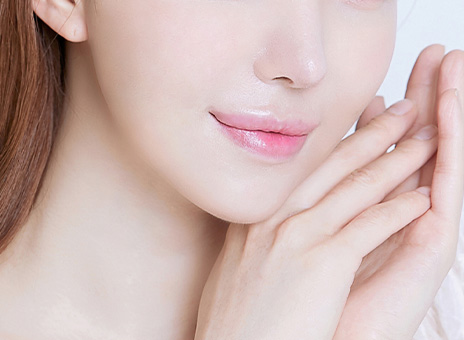 STEP 04 Nâng da chảy xệ và loại bỏ nếp nhăn mà không nhìn thấy sẹo do các vết rạch được ẩn